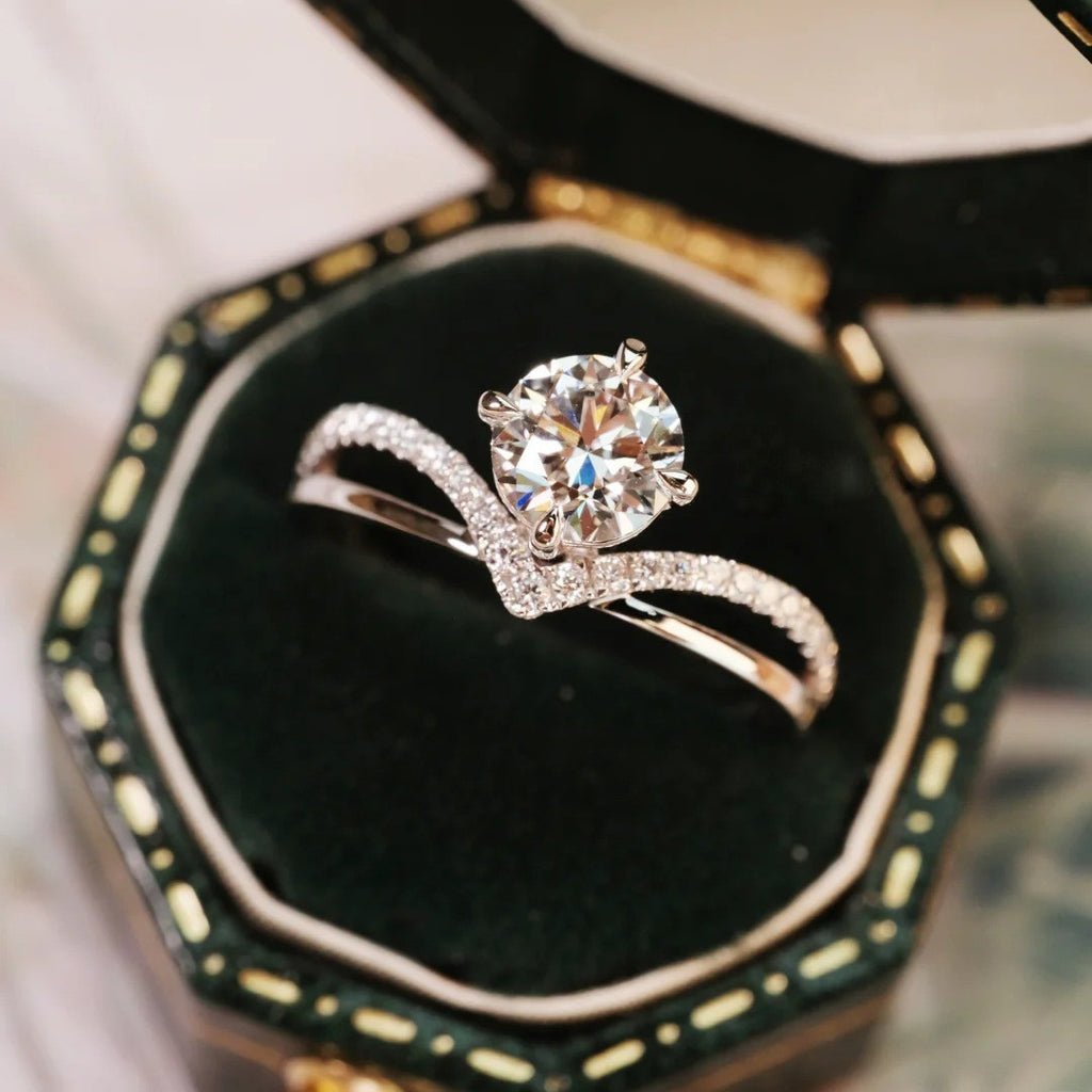 Crown Best-selling Versatile Stackable Women's Ring